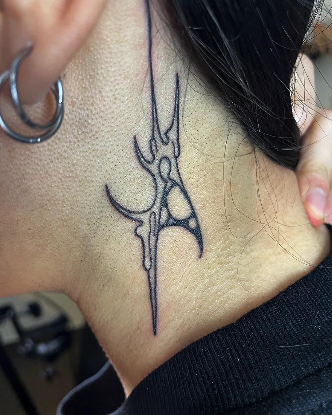 Tatuaje cybersigilism en Quito, Ecuador — SUXU Tattoo