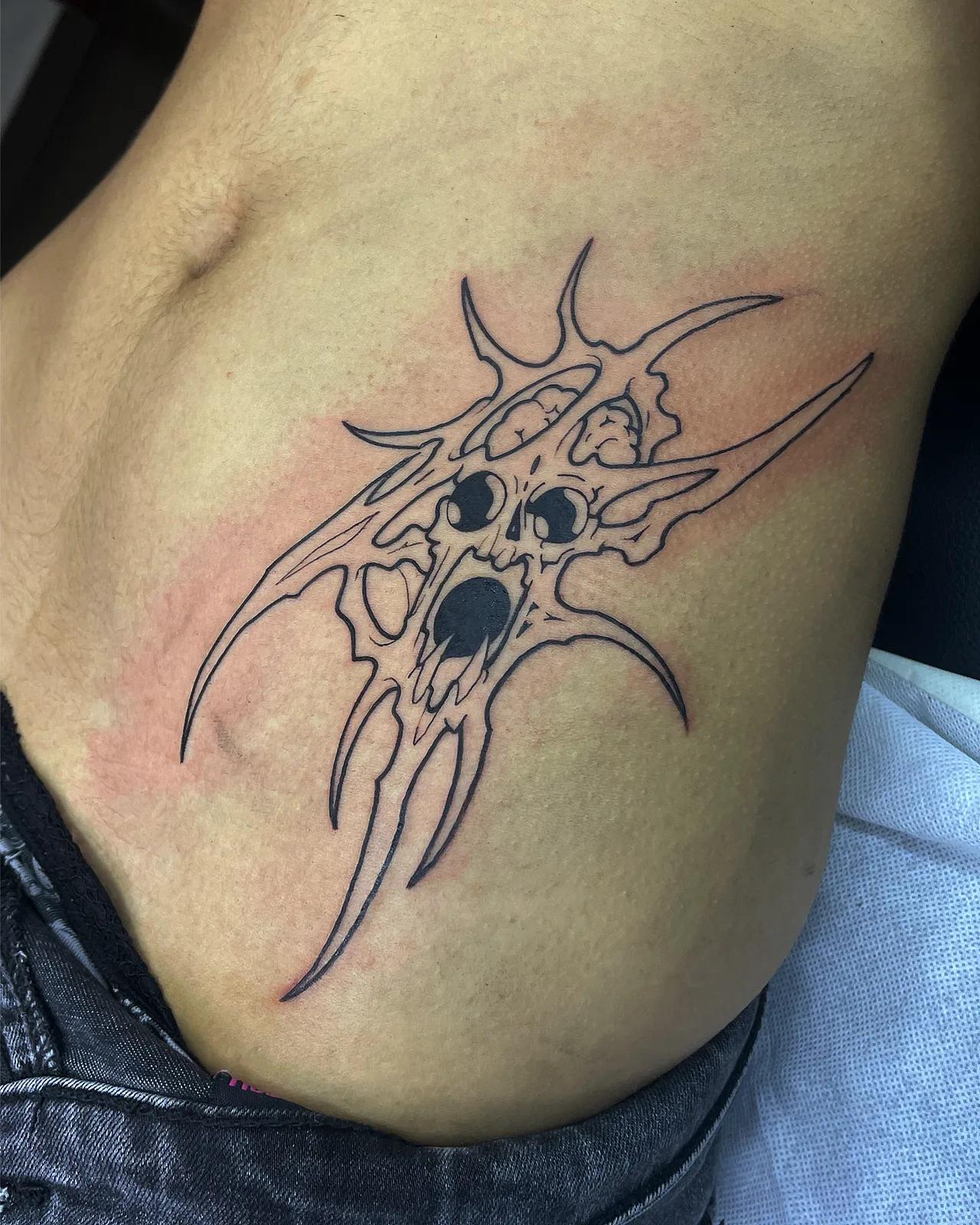 Tatuaje cybersigilism en Quito, Ecuador — SUXU Tattoo